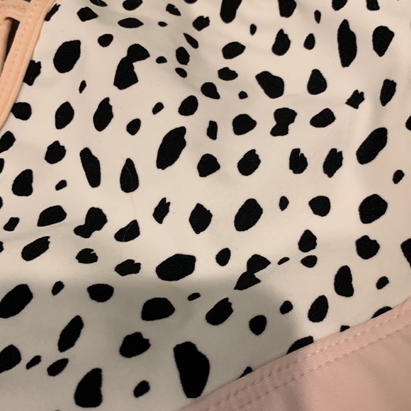 NWOT Sarah’s Day x White Fox Active Sports Bra - Picture 2 of 5